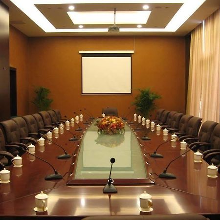 Tianrui Business Hotel Taiyuan  Buitenkant foto